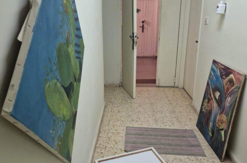  الاحتلال يفجر باب مبنى وزارة الثقافة الفلسطينية ويخرب محتوياتها