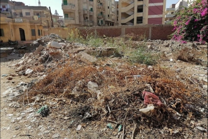  انتشار القمامة والصرف الصحي بمحيط مدارس أبوكبير