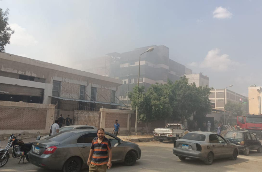 نشوب حريق بمصنع أخشاب في العاشر